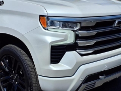 Used 2024 Chevrolet Silverado 1500 4WD Crew Cab 147" High Country at Maxx Loans near ,