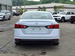 Used 2023 Nissan Altima 2.5 SR Sedan at Maxx Loans near ,