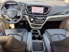 Used 2023 Chrysler Pacifica Touring L FWD at Maxx Loans near ,