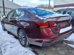 Used 2024  Nissan Altima 2&period;5 SV Sedan at Maxx Loans near St&period; Adrian&comma; MI
