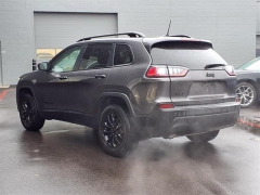Used 2023  Jeep Cherokee Altitude Lux 4x4 at Maxx Loans near St&period; Adrian&comma; MI