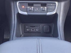 Used 2024 GMC Terrain AWD 4dr SLT at Maxx Loans near ,