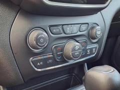 Used 2022 Jeep Cherokee Limited 4x4 at Northland Chrysler Dodge Jeep Ram near Oak Park, MI