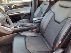 Used 2024 Jeep Compass Latitude 4x4 at Northland Chrysler Dodge Jeep Ram near Oak Park, MI