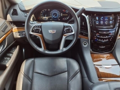 Used 2020 Cadillac Escalade 4d SUV 4WD Premium Luxury at Northland Chrysler Dodge Jeep Ram near Oak Park, MI