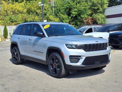 2023 Jeep Grand Cherokee Altitude's photo