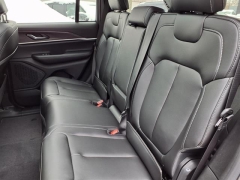 Used 2025  Jeep Grand Cherokee Limited 4x4 at Maxx Loans near St&period; Adrian&comma; MI