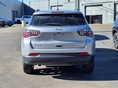 Used 2024  Jeep Compass Latitude 4x4 at Maxx Loans near St&period; Adrian&comma; MI