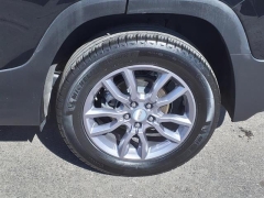 Used 2024 GMC Terrain AWD 4dr SLT at Maxx Loans near ,