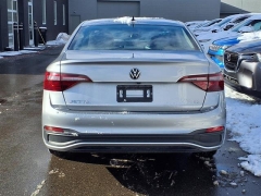 Used 2024  Volkswagen Jetta SE Auto at Maxx Loans near St&period; Adrian&comma; MI