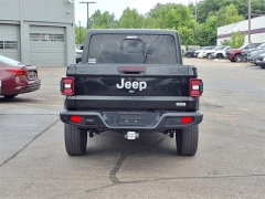 Used 2020 Jeep Gladiator Overland 4x4 at Northland Chrysler Dodge Jeep Ram near Oak Park, MI