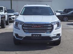 Used 2024 GMC Terrain AWD 4dr SLT at Maxx Loans near ,
