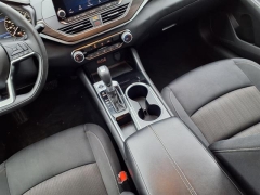 Used 2024  Nissan Altima 2&period;5 SV Sedan at Maxx Loans near St&period; Adrian&comma; MI