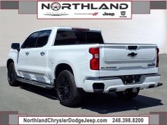Used 2024 Chevrolet Silverado 1500 4WD Crew Cab 147" High Country at Maxx Loans near ,