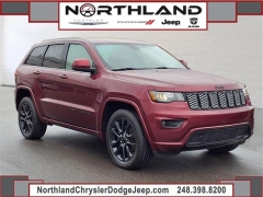 Used 2017 Jeep Grand Cherokee Altitude 4x4 *Ltd Avail* at Maxx Loans near St. Adrian, MI