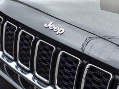 Used 2023 Jeep Grand Cherokee Limited 4x4 at Maxx Loans near ,