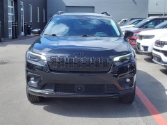 Used 2023 Jeep Cherokee Altitude Lux 4x4 at Maxx Loans near ,