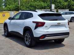 Used 2024 Chevrolet Trax FWD 4dr LT at Maxx Loans near ,