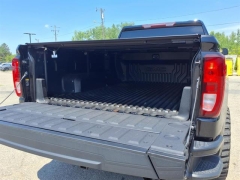 Used 2021 GMC Sierra 1500 4WD Double Cab 147" Elevation w/3SB at Northland Chrysler Dodge Jeep Ram near Oak Park, MI