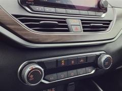 Used 2024  Nissan Altima 2&period;5 SV Sedan at Maxx Loans near St&period; Adrian&comma; MI