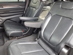 Used 2022  Jeep Grand Cherokee L Overland 4x4 at Maxx Loans near St. Adrian, MI