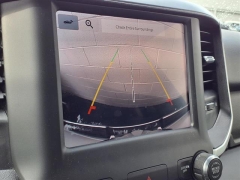 Used 2022  Ram 1500 Big Horn 4x4 Crew Cab 5'7" Box at Maxx Loans near St&period; Adrian&comma; MI