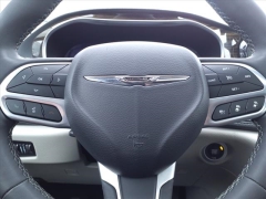 Used 2023 Chrysler Pacifica Limited FWD at Maxx Loans near St. Adrian, MI
