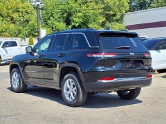 Used 2023 Jeep Grand Cherokee Limited 4x4 at Northland Chrysler Dodge Jeep Ram near Oak Park, MI
