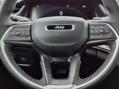 Used 2025  Jeep Grand Cherokee Limited 4x4 at Maxx Loans near St&period; Adrian&comma; MI