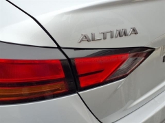 Used 2023 Nissan Altima 2.5 SR Sedan at Maxx Loans near St. Adrian, MI