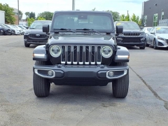Used 2020 Jeep Gladiator Overland 4x4 at Northland Chrysler Dodge Jeep Ram near Oak Park, MI
