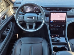 Used 2025  Jeep Grand Cherokee Limited 4x4 at Maxx Loans near St&period; Adrian&comma; MI