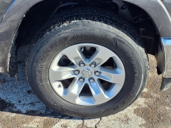 Used 2019  Ram 1500 4WD Crew Cab Laramie at Maxx Loans near St&period; Adrian&comma; MI