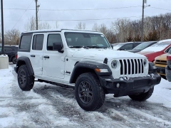 Used 2024  Jeep Wrangler Sport S 4 Door 4x4 at Maxx Loans near St&period; Adrian&comma; MI