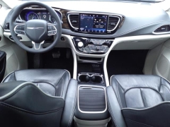 Used 2023 Chrysler Pacifica Limited FWD at Maxx Loans near St. Adrian, MI