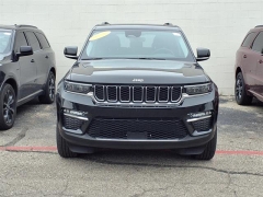 Used 2022 Jeep Grand Cherokee Limited 4x4 at Maxx Loans near ,