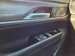 Used 2024  Jeep Wagoneer L Series III 4x4 at Maxx Loans near St&period; Adrian&comma; MI