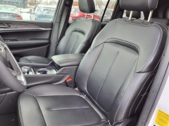 Used 2025  Jeep Grand Cherokee Limited 4x4 at Maxx Loans near St&period; Adrian&comma; MI