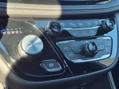 Used 2022  Chrysler Pacifica Limited AWD at Maxx Loans near St. Adrian, MI