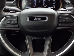 Used 2025  Jeep Grand Cherokee Limited 4x4 at Maxx Loans near St&period; Adrian&comma; MI