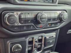 Used 2020 Jeep Gladiator Overland 4x4 at Northland Chrysler Dodge Jeep Ram near Oak Park, MI