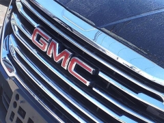 Used 2024 GMC Terrain AWD 4dr SLT at Maxx Loans near ,