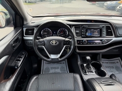 Used 2015  Toyota Highlander FWD 4dr V6 LE &lpar;Natl&rpar; at Auto Finance Center near Matthews&comma; NC