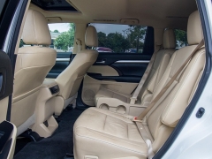 Used 2015 Toyota Highlander 4d SUV FWD XLE at Auto Finance Center of Rock Hill near Rock Hill, SC