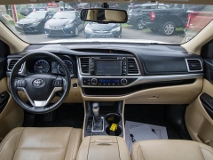 Used 2015 Toyota Highlander 4d SUV FWD XLE at Auto Finance Center of Rock Hill near Rock Hill, SC