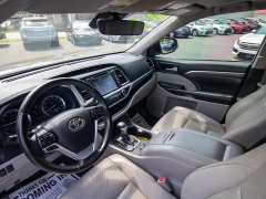 Used 2019 Toyota Highlander Limited V6 FWD (Natl) at Auto Finance Center of Rock Hill near Rock Hill, SC