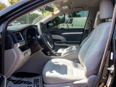 Used 2014 Toyota Highlander 4d SUV FWD LE at Auto Finance Center of Rock Hill near Rock Hill, SC
