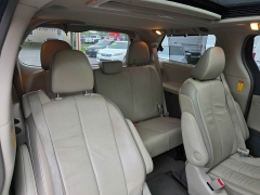Used 2014  Toyota Sienna 5dr 7-Pass Van V6 AWD &lpar;Natl&rpar; at Auto Finance Center near Matthews&comma; NC