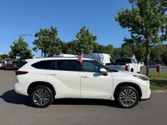 Used 2021  Toyota Highlander Platinum FWD at Auto Finance Center near Matthews&comma; NC