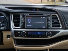 Used 2014  Toyota Highlander AWD 4dr V6 XLE &lpar;Natl&rpar; at Auto Finance Center of Rock Hill near Rock Hill&comma; SC